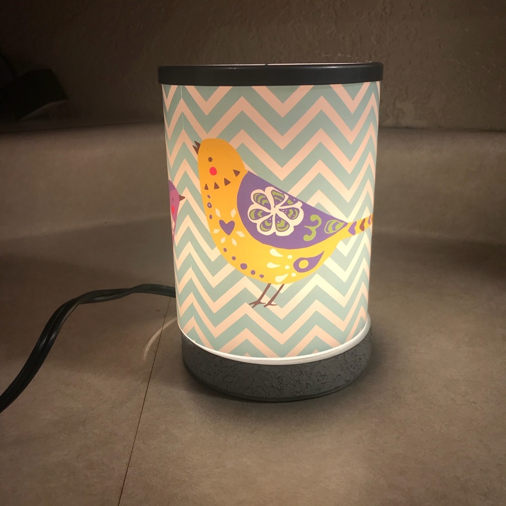 Scentsy Chevron warmer.☀️💕